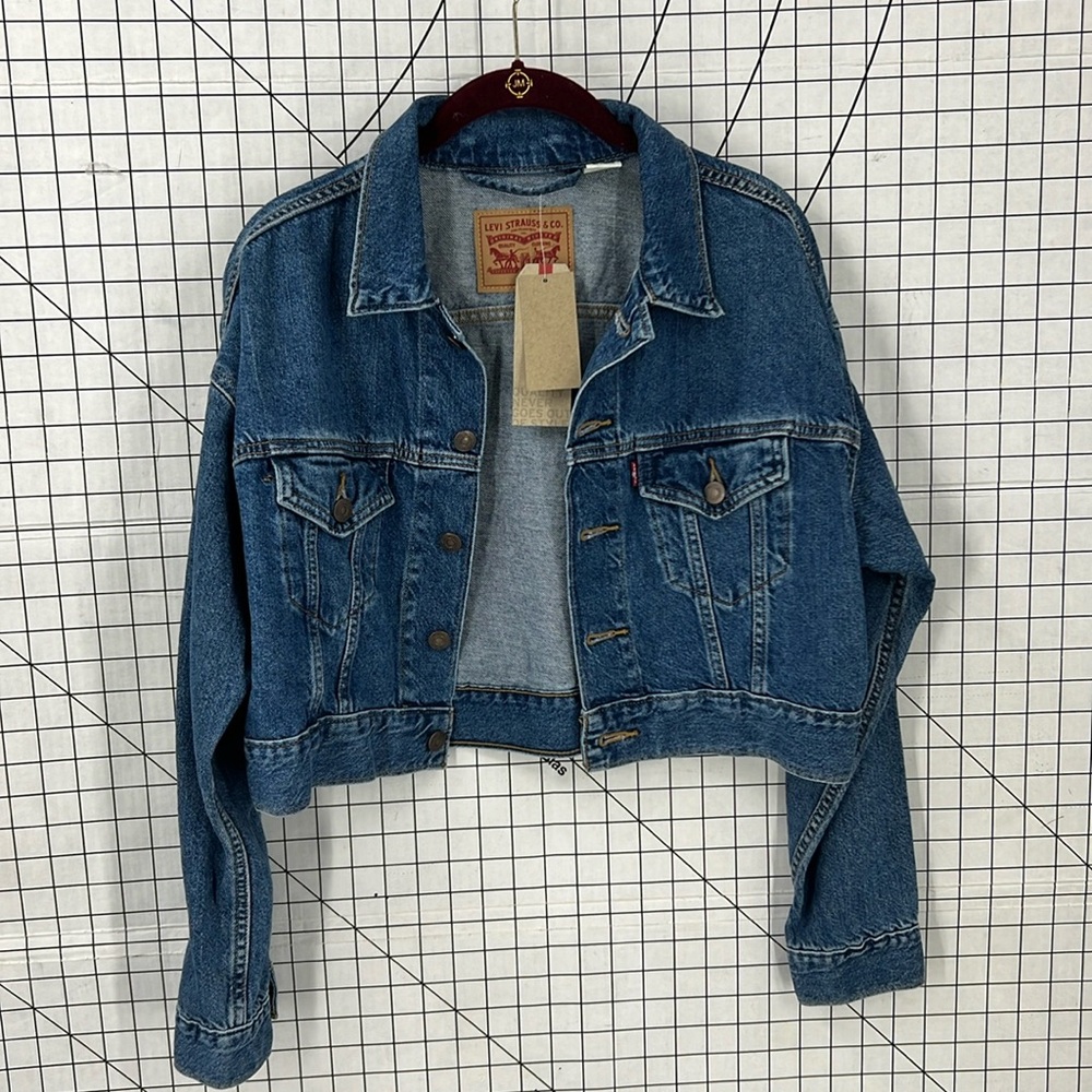 ❤️Levis NWT Oversized Cropped Denim Jacket XS